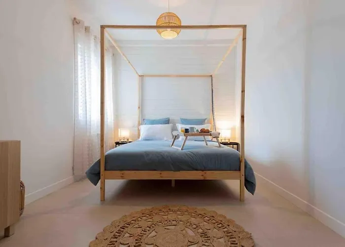 T2 La Perle Bleue אגדה